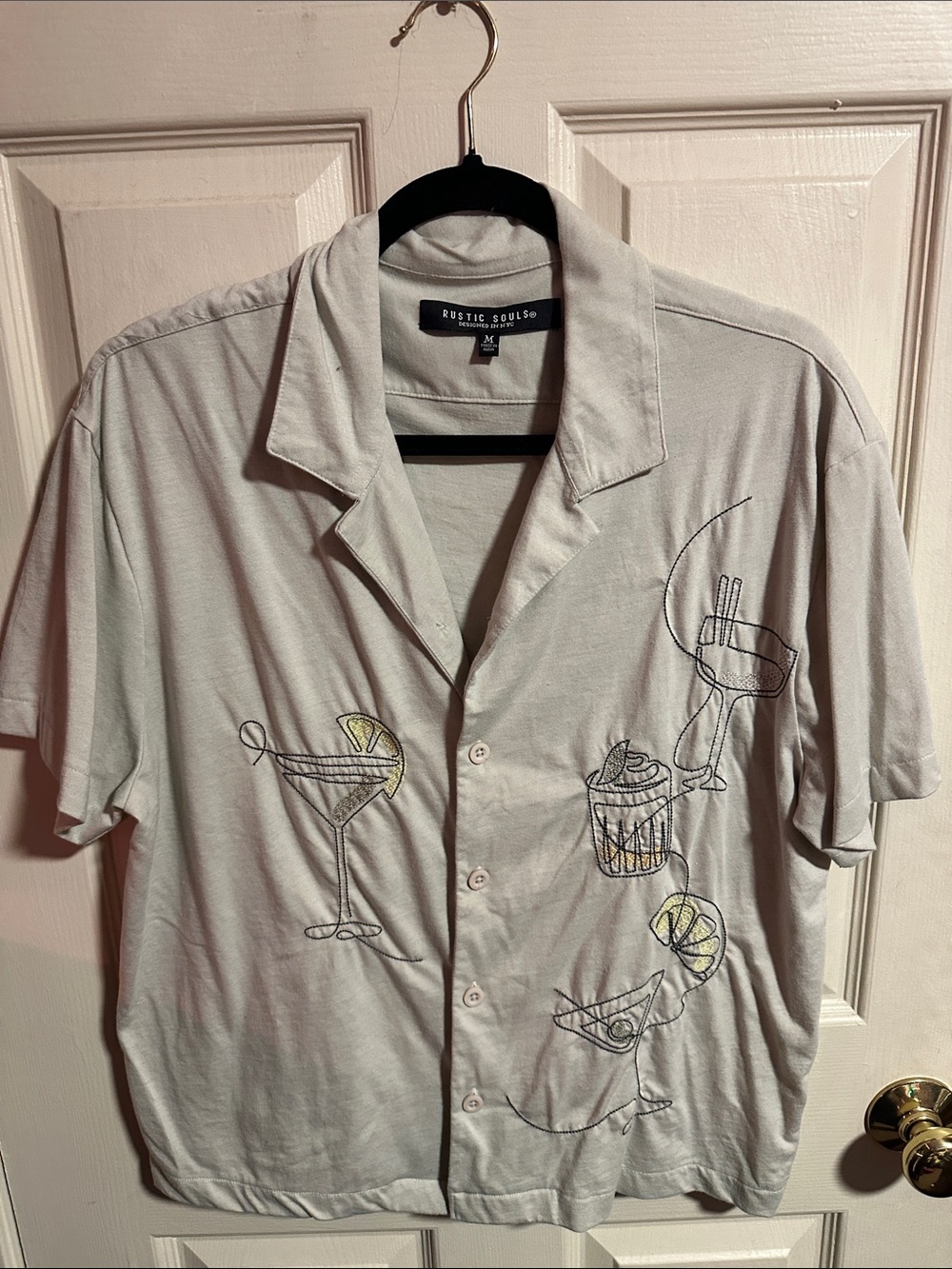 Rustic Soul Light Gray Short-Sleeve Button Shirt with Cocktail Embroidery